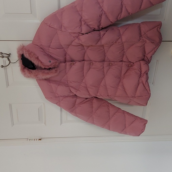 Women's Pink Puffer Jacket - Picture 2 of 4